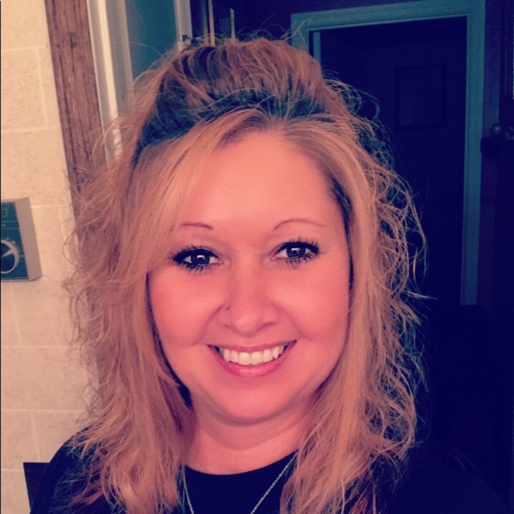 Meet your Posher, Crystal